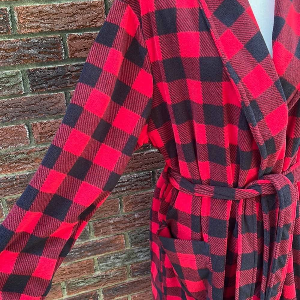 Robe - Picture 4 of 8
